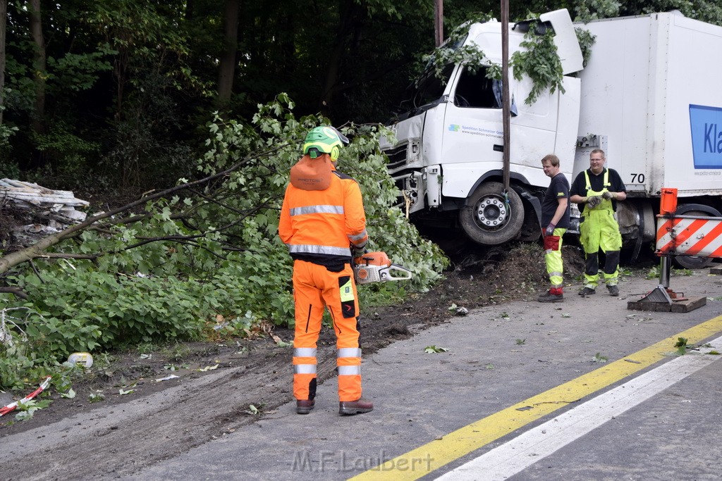 Schwerer VU A 3 Rich Oberhausen Hoehe AK Leverkusen P524.JPG - Miklos Laubert